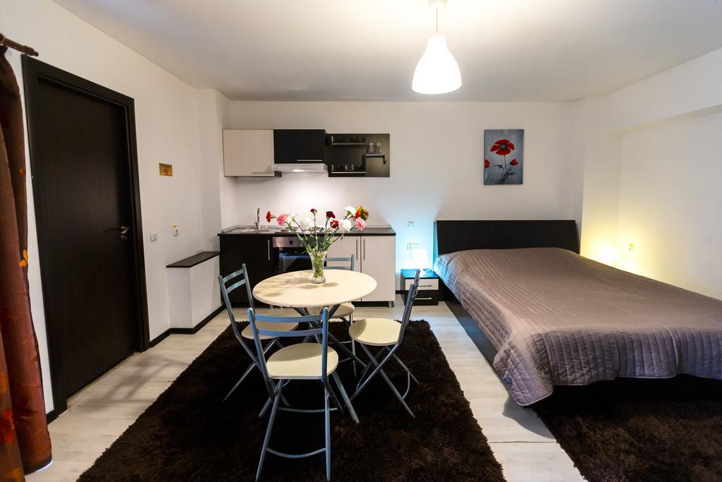 Il Primo Apartments Яссы Экстерьер фото