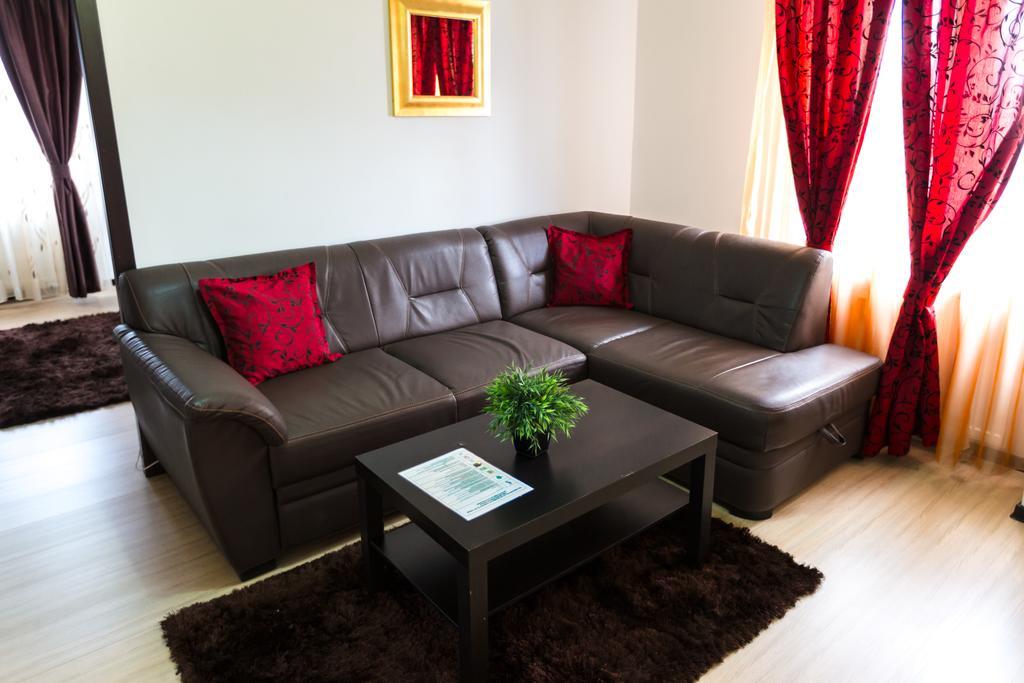 Il Primo Apartments Яссы Экстерьер фото