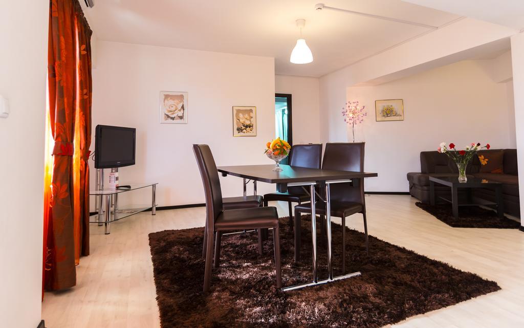 Il Primo Apartments Яссы Экстерьер фото