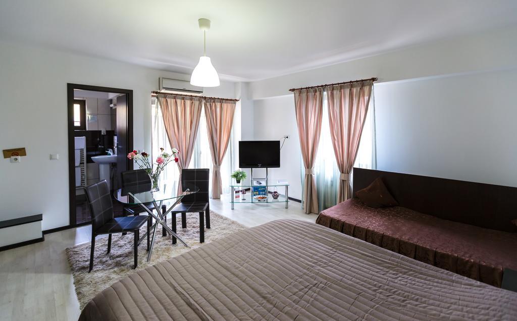 Il Primo Apartments Яссы Экстерьер фото