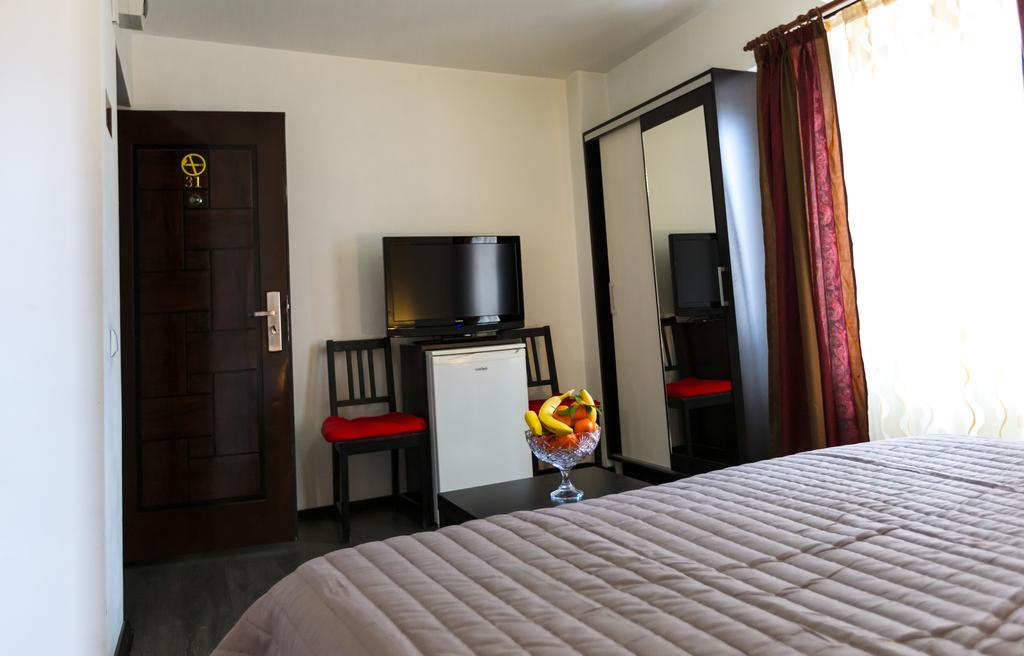 Il Primo Apartments Яссы Экстерьер фото