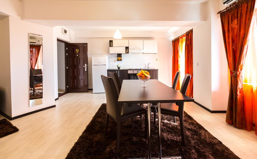 Il Primo Apartments Яссы Экстерьер фото