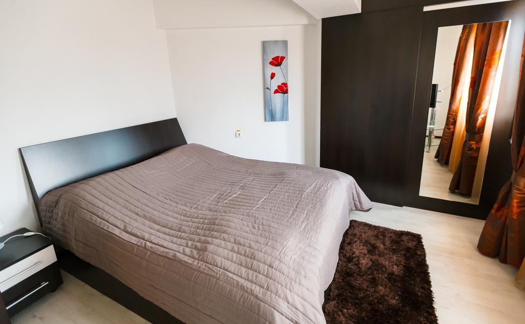 Il Primo Apartments Яссы Экстерьер фото