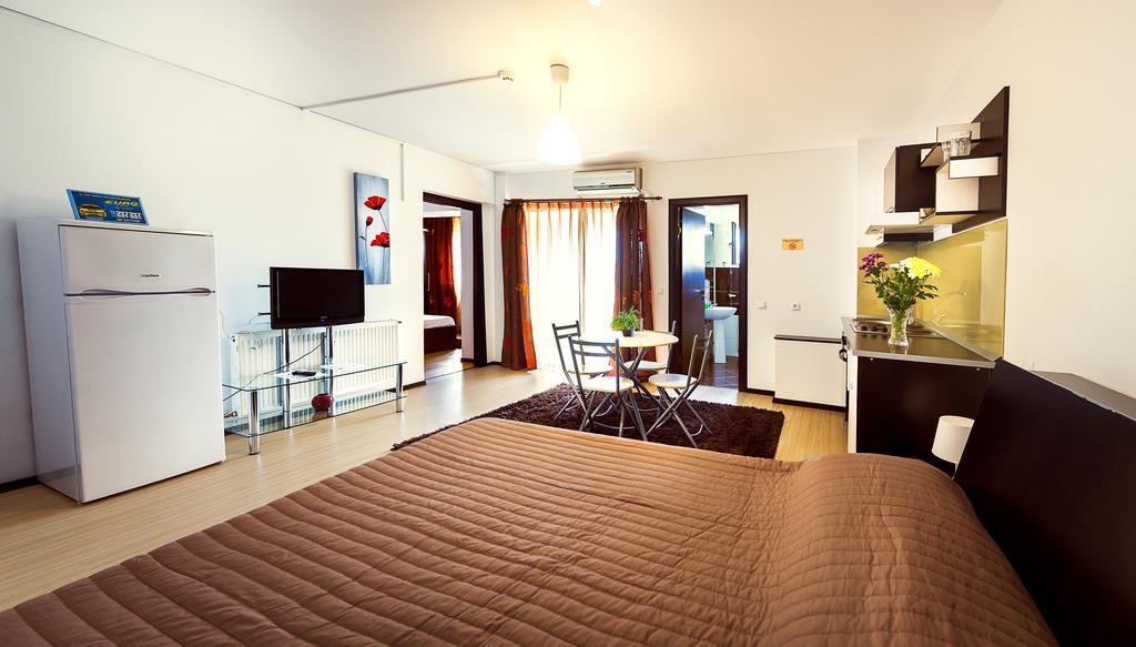Il Primo Apartments Яссы Экстерьер фото