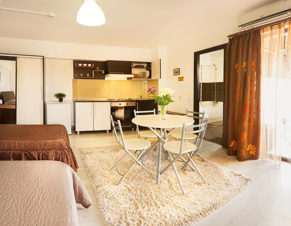 Il Primo Apartments Яссы Экстерьер фото
