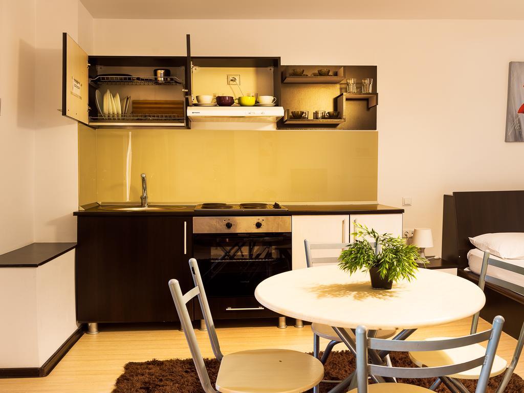 Il Primo Apartments Яссы Экстерьер фото