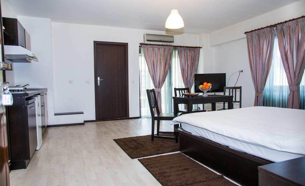 Il Primo Apartments Яссы Экстерьер фото