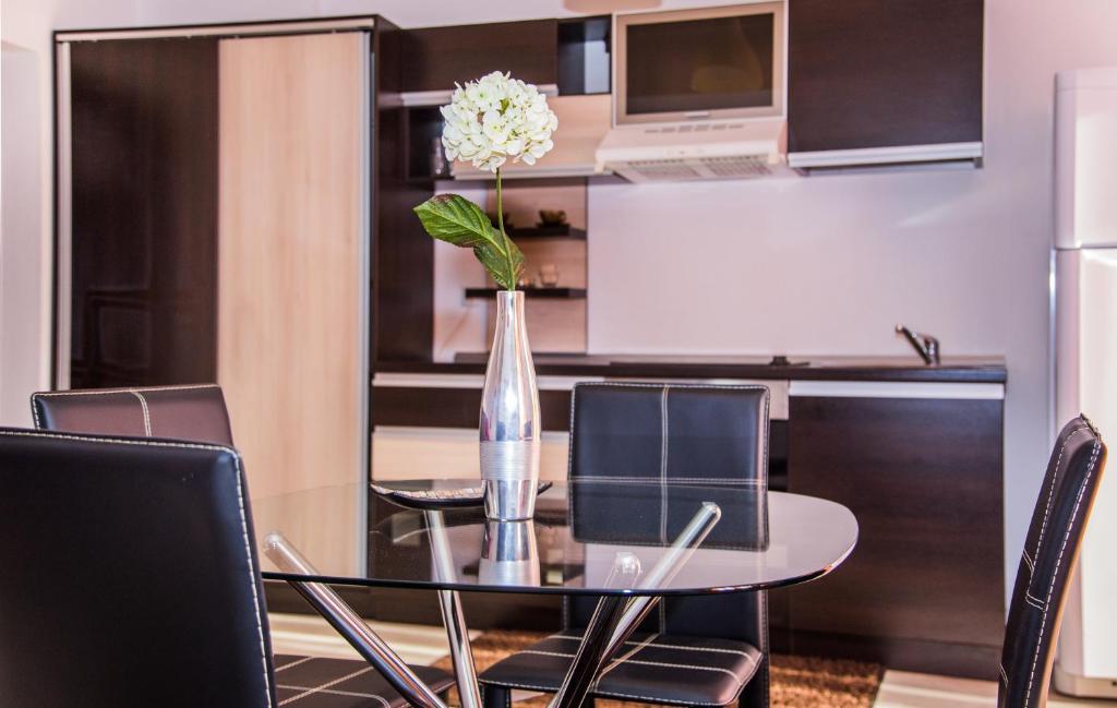 Il Primo Apartments Яссы Экстерьер фото